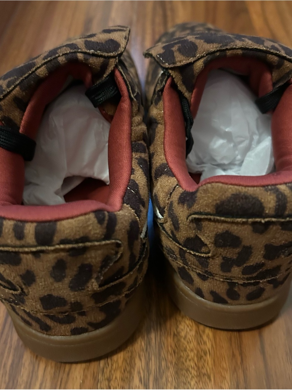 Leopard Print Women’s Sneakers - Brown & Black - Picture 2 of 9